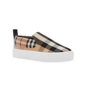 NWT BURBERRY ‘ANDREW’ SLIP-ON SHOES size 5